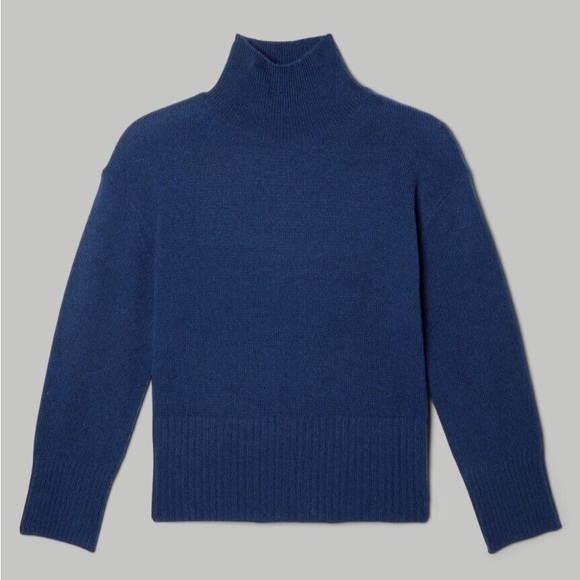 Everlane The Cashmere Oversized Turtleneck Sweater Size Small NWT Bright Navy - Picture 2 of 11